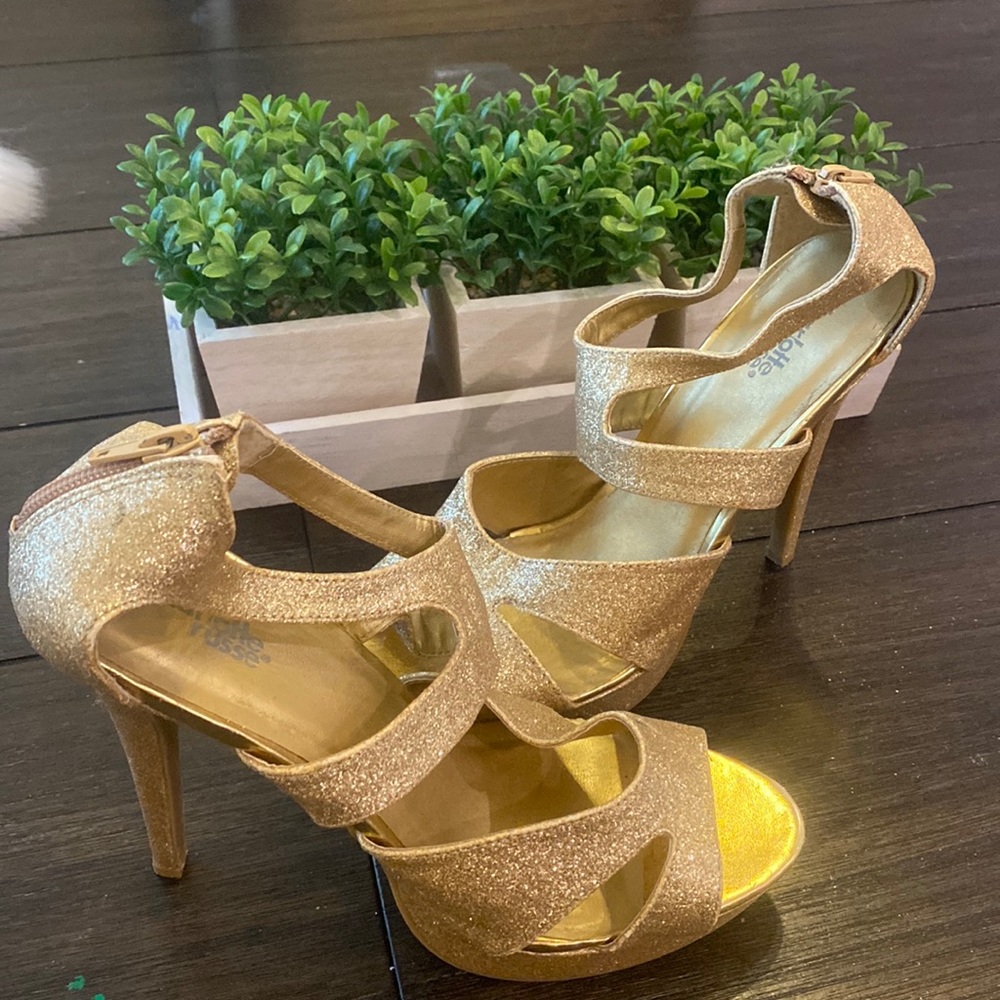 Charlotte Russe wedding heels worn on my wedding and never ever used wver since.